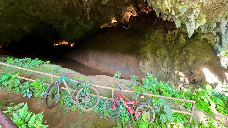 Schwere Flut in Vietnam und Thailand nach Taifun: viele Tote Die berühmte Tham-Luang-Höhle wurde nach tagelangem Regen wieder geflutet. (Archivbild)