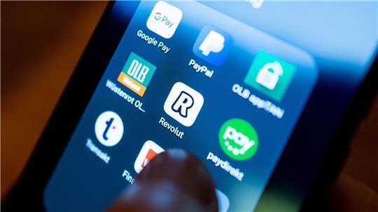 Die britische Digitalbank Revolut investiert über eine Milliarde Euro in Frankreich (Symbolbild).