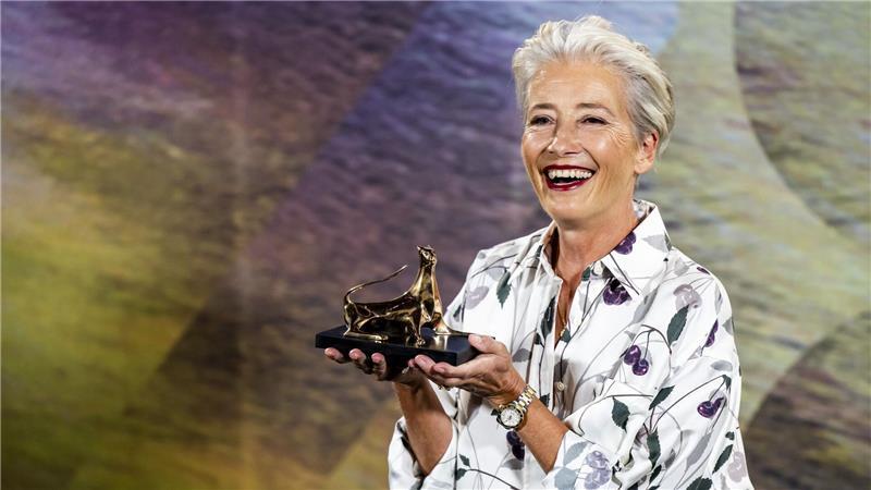 Filmfest Locarno: Deutsche Produktion ist Top-Favorit Die britische Schauspielerin Emma Thompson bei ihrer Preisverleihung - einige der glanzvollsten Minuten in der langen Geschichte des Festivals.