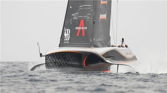 Die britischen Herausforderer werden stärker. Zu einem Sieg reicht es bislang nicht gegen die neuseeländischen America’s-Cup-Verteidiger. 