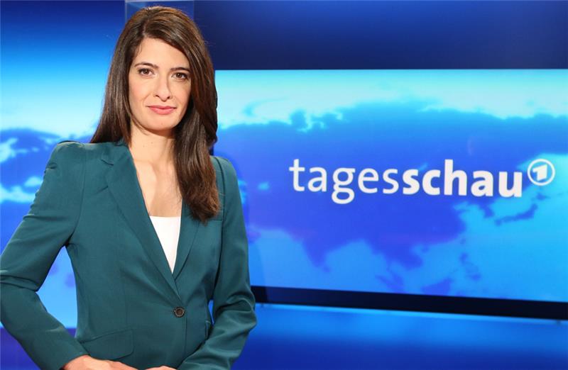 „Es gibt bei mir eine gewisse griechische Gelassenheit“ Die deutsch-griechische Moderatorin sowie „Tagesschau“-Sprecherin und Journalistin, Linda Zervakis. Foto: Burgi/dpa
