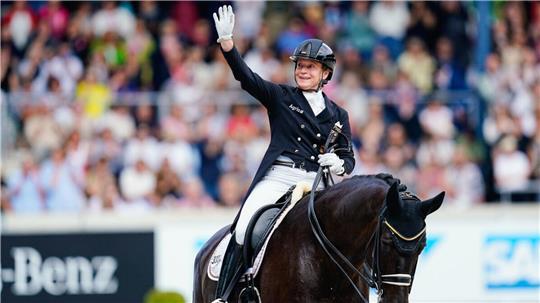 Die deutsche Dressurreiterin Isabell Werth, hier auf dem Pferd Wendy de Fontaine, wird in Elmlohe an den Start gehen.