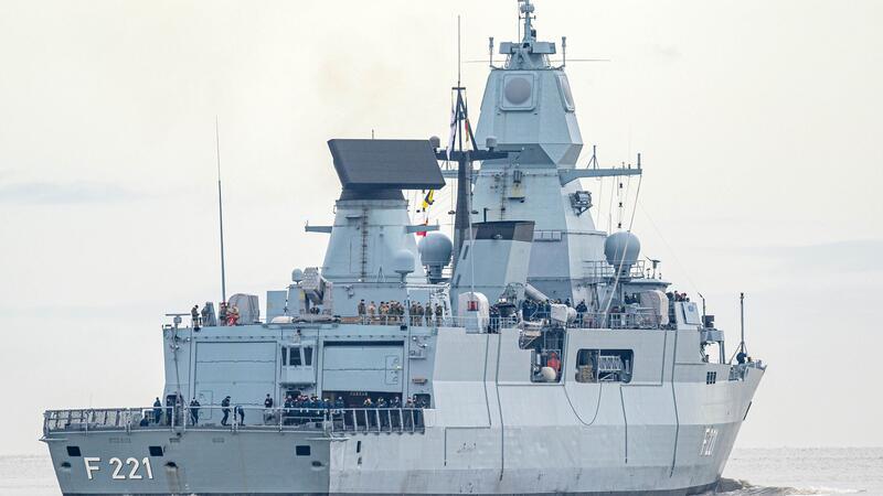 Die deutsche Fregatte „Hessen“ ist zu einem geplanten EU-Militäreinsatz im Roten Meer ausgelaufen.
