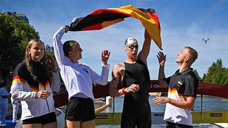 Die deutsche Freiwasser-Staffel hat Grund zur Freude.