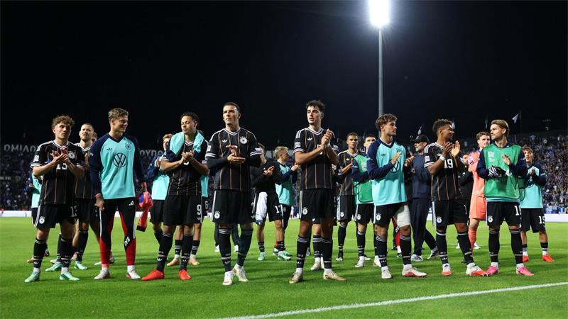 Die deutsche Nationalmannschaft nach dem 0:0 in Griechenland. 