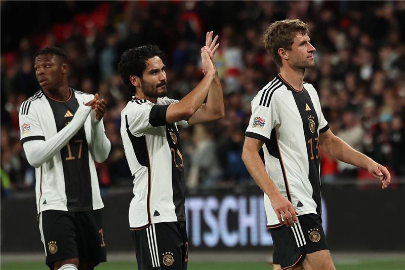Randale in Wembley: Deutsche Fans stürmen Pub Die deutsche Nationalmannschaft verspielte in London eine 2:0-Führung.