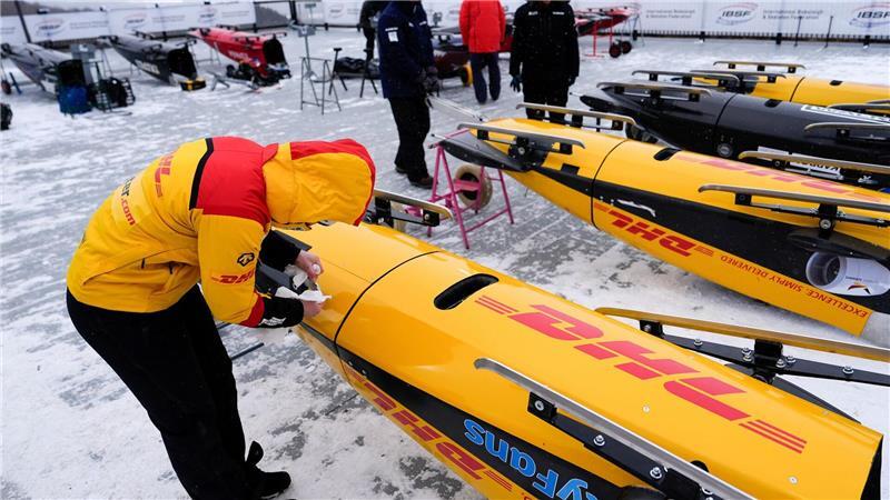 Bob: WM-Gold für Friedrich bei deutschem Dreifacherfolg Die deutschen Bob-Piloten lieferten bei der Zweierbob-WM voll ab.