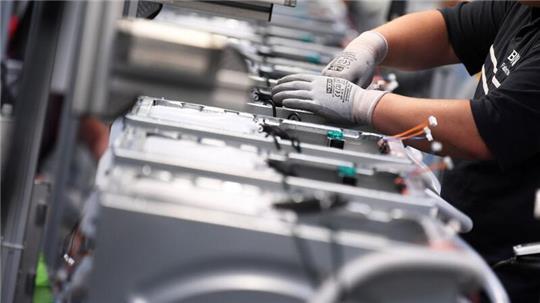 Die deutschen Elektroexporte dürften auch das vergangene Jahr insgesamt mit einem nominellen Zuwachs abgeschlossen haben.