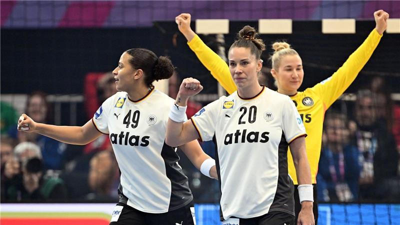 Die deutschen Handballerinnen spielen sich in einen WM-Rausch. 
