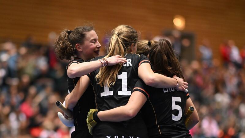Deutsche Hockey-Frauen erreichen das Finale der Hallen-EM Die deutschen Hockey-Frauen stehen im Finale der Hallen-EM.