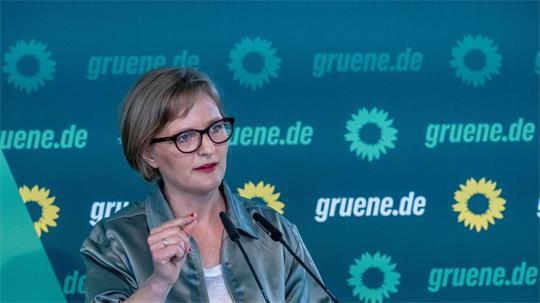 Die drohenden Werksschließungen bei VW sollten ein Weckruf sein, sagt Franziska Brantner, Bundesvorsitzende der Grünen. (Archivfoto)