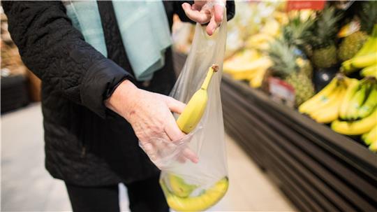Die dünnen Plastikbeutel aus dem SB-Bereich gibt es bei Kaufland nicht mehr umsonst.