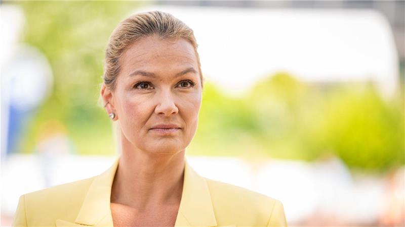 Franziska van Almsick kämpft bis heute mit Essstörung Die ehemalige Ausnahmeschwimmerin Franziska van Almsick kämpft bis heute mit einer Essstörung. (Archivbild)