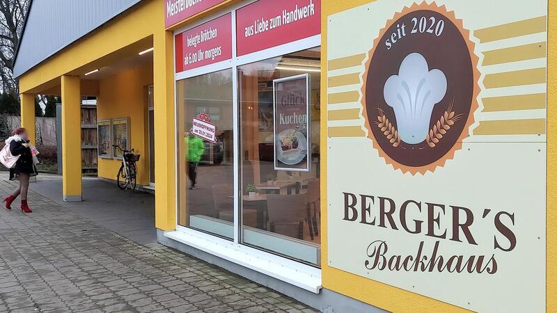 „Tante Enso“-Bäcker zieht um - und backt jetzt auch Pizza Die ehemalige „Neuber"-Filiale am Netto in Debstedt wird jetzt betrieben von den Eheleuten Berger.