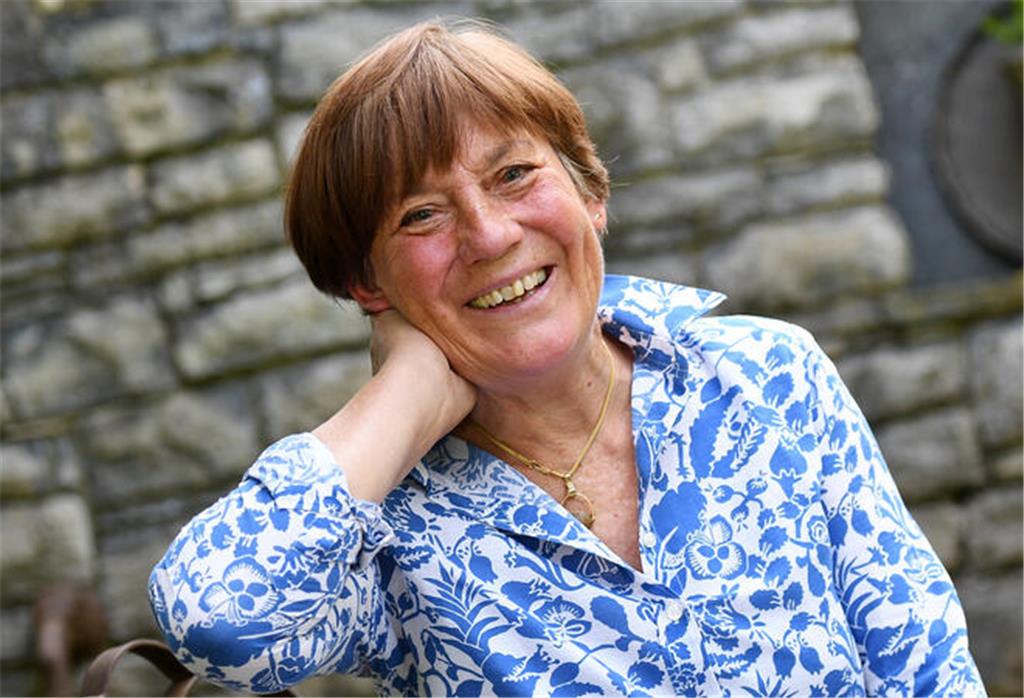 Die ehemalige Skirennläuferin Rosi Mittermaier ist in diesem Jahr verstorben. Di...