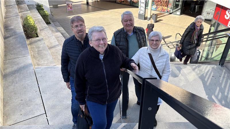 Die ehemaligen Hertie-Mitarbeiter trauern den alten Zeiten nach. Um in Erinnerungen zu schwelgen, treffen sie sich am 1. April um 15 Uhr im Inselrestaurant in Stade.