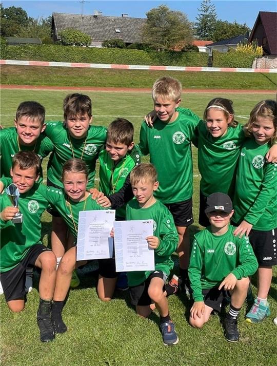 Die erfolgreichen U10-Faustballer aus Essel. Foto: Verein (nomo)