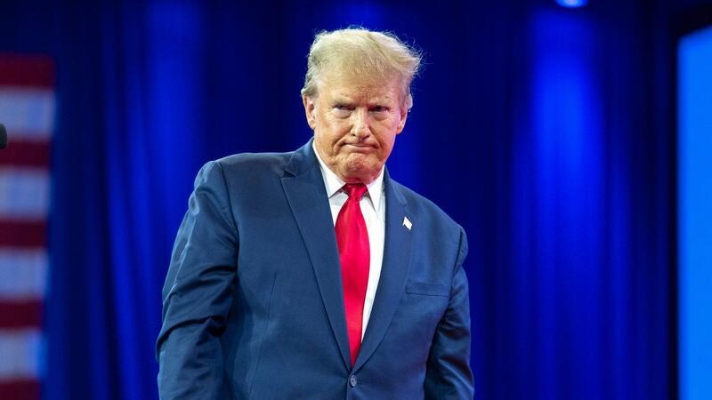 Weiterer US-Bundesstaat will Trump von Vorwahl ausschließen Die erste Entscheidung, Trump vom Wahlzettel zu nehmen, war in Colorado gefallen.