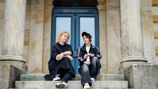 Die ersten Regisseurinnen in Bayreuth, die nicht Wagner heißen.