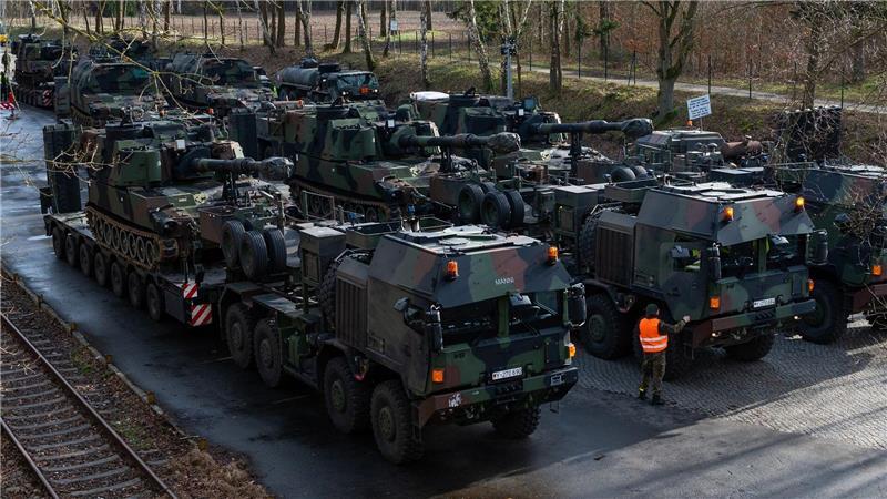 Die europäischen Staaten rüsten auf und üben für den Ernstfall. 