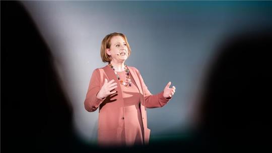 Die europaweiten Verbesserungen schützten Frauen konkret und wirksam, so Bundesfamilienministerin Lisa Paus (Grüne).