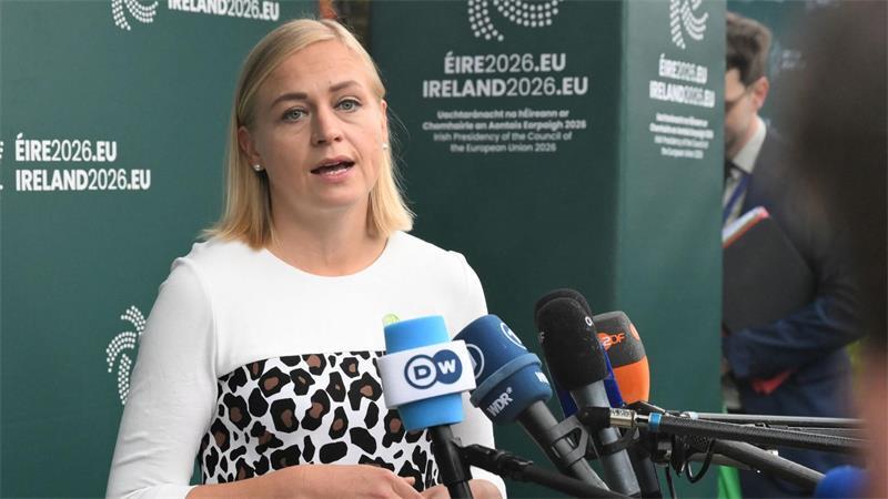 Nach Leipzig: Russland droht massives Sanktionspaket der EU Die finnische Außenministerin Elina Valtonen fordert am Rande des EU-Außenministertreffens in Irland, den Druck auf Moskau zu erhöhen.