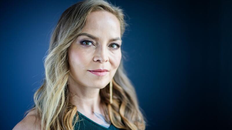 Die frühere Profiboxerin Regina Halmich beklagt die fehlende TV-Plattform für deutsche Boxerinnen und Boxer.
