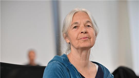 Die frühere RAF-Terroristin Daniela Klette ist wegen bewaffneter Raubüberfälle zu 13 Jahren Gefängnis verurteilt worden.