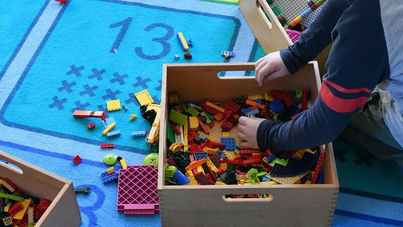Die frühkindliche Bildung hilft, Entwicklungslücken zu schließen.