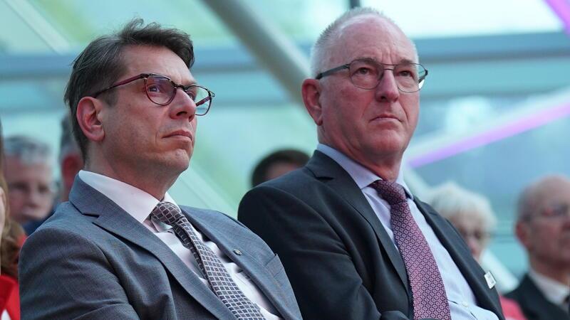 Die führenden Köpfe des Arbeitgeberverbandes: Vorsitzender Dr. Michael Schröder (links) und Hauptgeschäftsführer Thomas Falk.