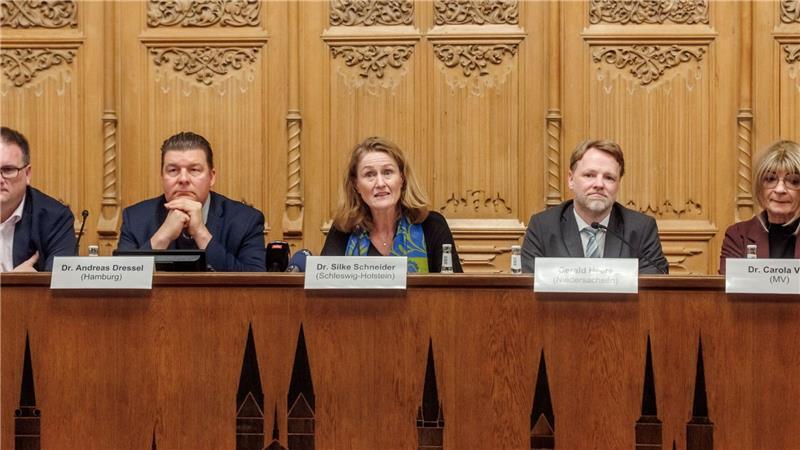 Die fünf Ressortchefinnen- und Chefs sind sich in vielen Bereichen einig.