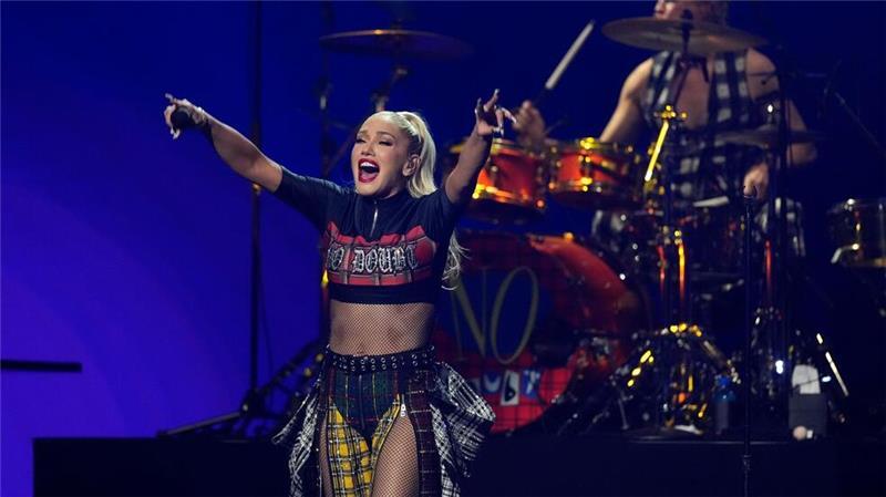 Die gebürtige Kalifornierin Gwen Stefani steht bei dem Benefizkonzert auf der Bühne. 