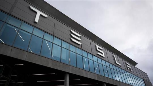 Die gepalnte Erweiterung der Tesla- Fabrik in Grünheide stößt auf Widerstand.