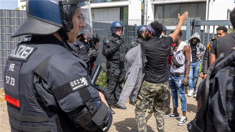 Razzia gegen Eritreer-Gruppe nach Festival-Ausschreitungen Die gewaltsamen Proteste richteten sich gegen Veranstaltungen in Zusammenhang mit Eritrea. (Archivbild)