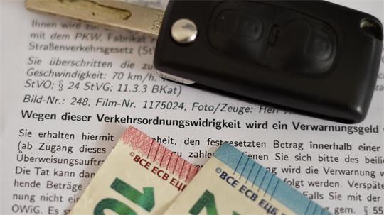 Die gewöhnliche Verjährungsfrist von drei Monaten wurde etwa auf sechs Monate angehoben.