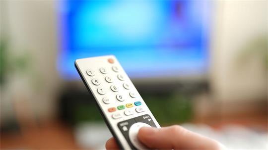 Die große Auswahl an Plattformen und Streaming-Angeboten führt zu einer gewissen Entscheidungsparalyse. (Archivbild)