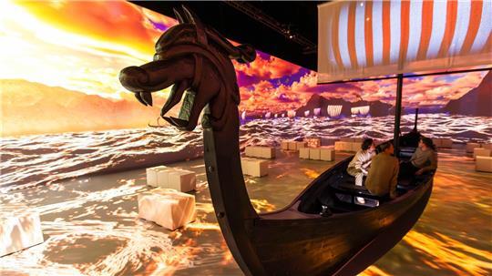 Die immersive Ausstellung will nicht nur bildgewaltig beeindrucken, sondern auch Wissen vermitteln und Perspektiven ändern.