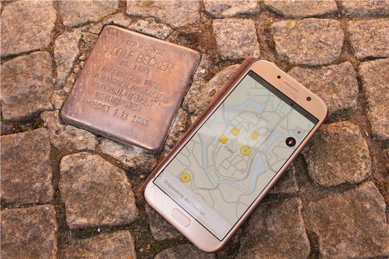 Die in der Hansestadt Stade verlegten Stolpersteine lassen sich nun auch via Smartphone-App erkunden. Foto: Stadt Stade