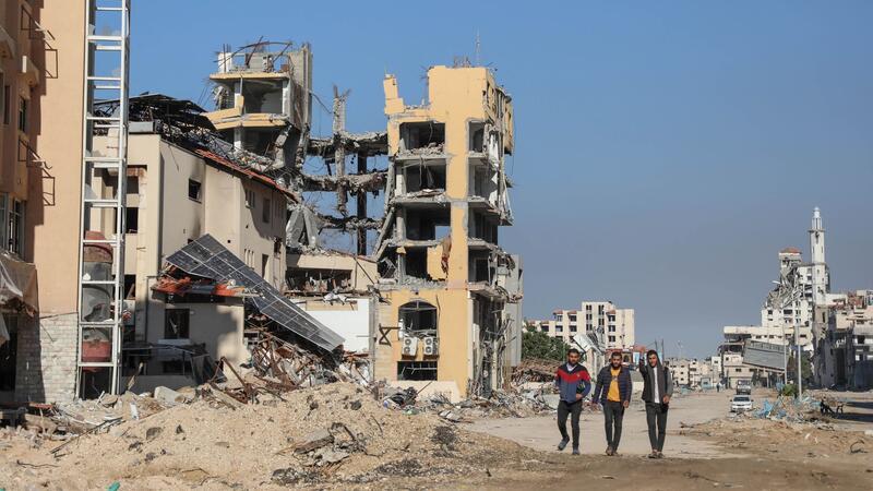 Nach Feuerpause wieder heftige Kämpfe im Gazastreifen Die israelische Armee hat nach der Feuerpause die Kämpfe im Gazastreifen gegen die islamistische Hamas wieder aufgenommen.