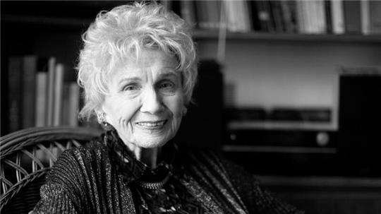 Die kanadische Autorin und Literaturnobelpreisträgerin Alice Munro ist im Alter von 92 Jahren gestorben.