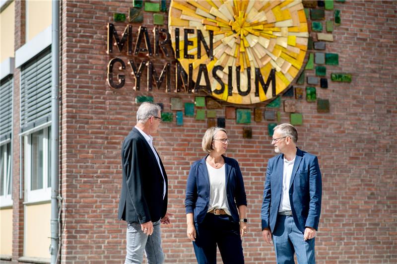 Die kirchliche Mädchenschule will künftig auch Jungen aufnehmen, was für Diskussionen an der Schule und in der Region gesorgt hat. Foto: Hauke-Christian Dittrich/dpa