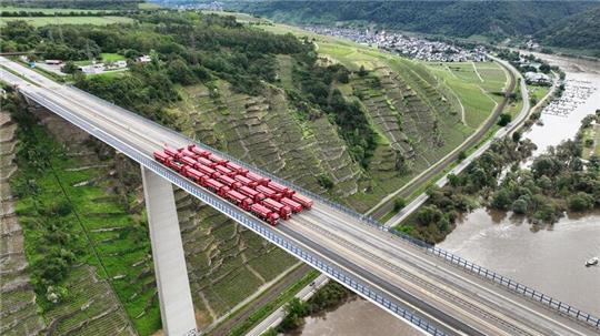 Die marode Moseltalbrücke bei Winningen soll in den nächsten Jahren saniert werden.