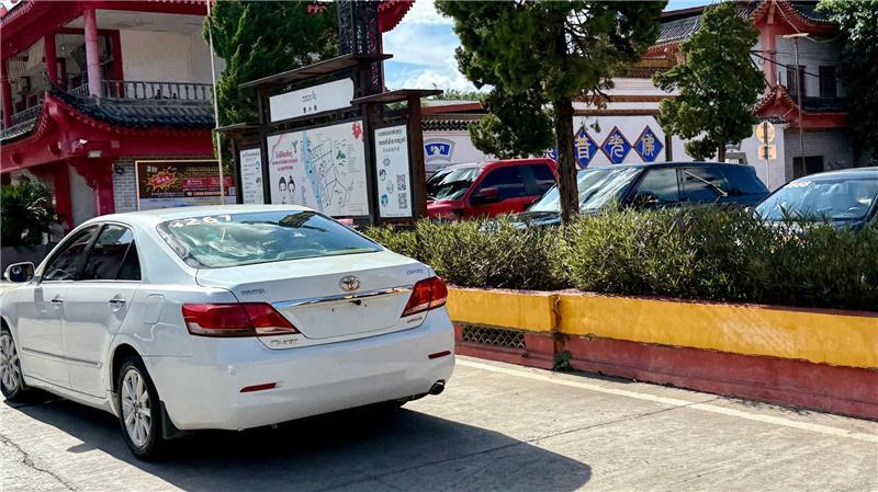 Die meisten Autos in der dubiosen Golden Triangle Special Economic Zone haben nicht einmal Nummernschilder.