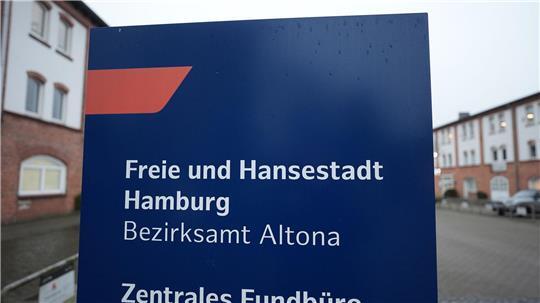 Die meisten Gegenstände wurden im vergangenen Jahr nach Angaben des Fundbüros in Bussen und Bahnen verloren. (Archivbild)