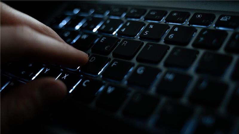 Drogenhandel im Netz - Ermittler nehmen Verdächtige fest Die mutmaßlichen Drogenhändler sollen mehr als 750.000 Euro Umsatz gemacht haben. (Symbolbild)