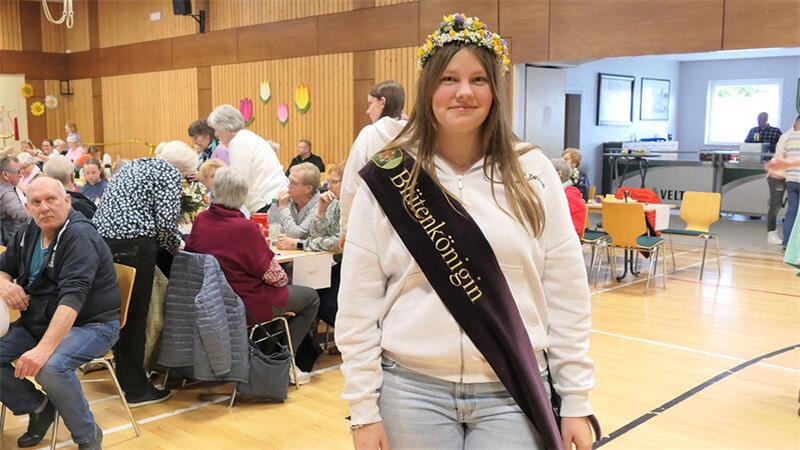 Die neue Dornbuscher Blütenkönigin Stella Brandt wollte gerne ihrer Schwester Annabell nacheifern, die das Amt zweimal bekleidete.