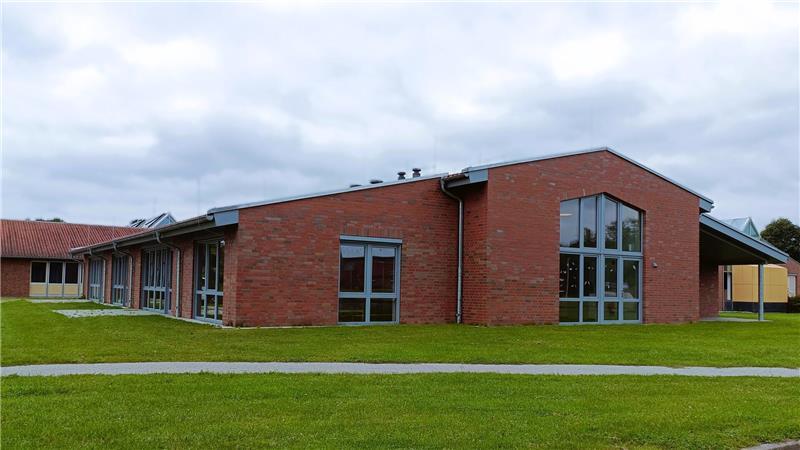Neue Mensa-Pläne: Ganztagsschule in Fredenbeck ab 2027 Die neue Grundschule Fredenbeck wurde 2002 bezogen.