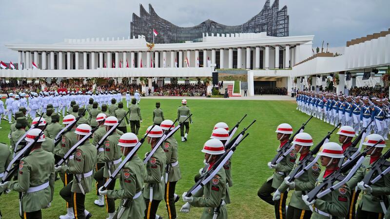 Indonesien feiert Unabhängigkeitstag in neuer Hauptstadt Die neue Hauptstadt am Rande des Dschungels ist größtenteils noch unfertig - aber gefeiert wird dort schon.