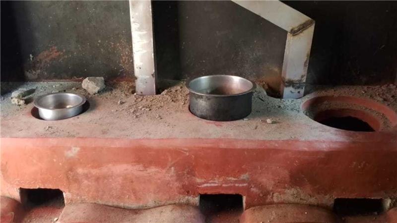 Die neue Kochstelle - funktionaler und gesünder als die bisherige Feuerstelle auf dem Fußboden