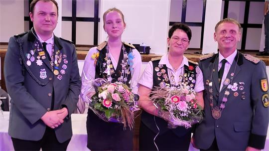 Die neuen Majestäten 2026/2027 der Oste-Pokal-Vereinigung beim 47. Oste-Pokal-Ball. Foto: Oste-Pokal-Vereinigung